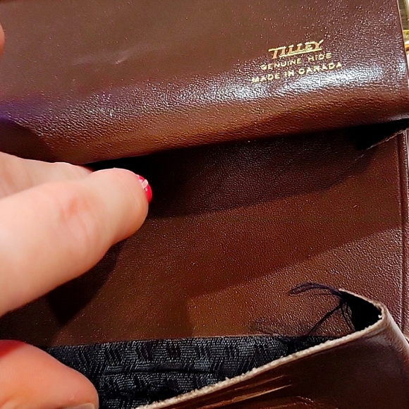 Tilly's brown leather wallet - Picture 6 of 8